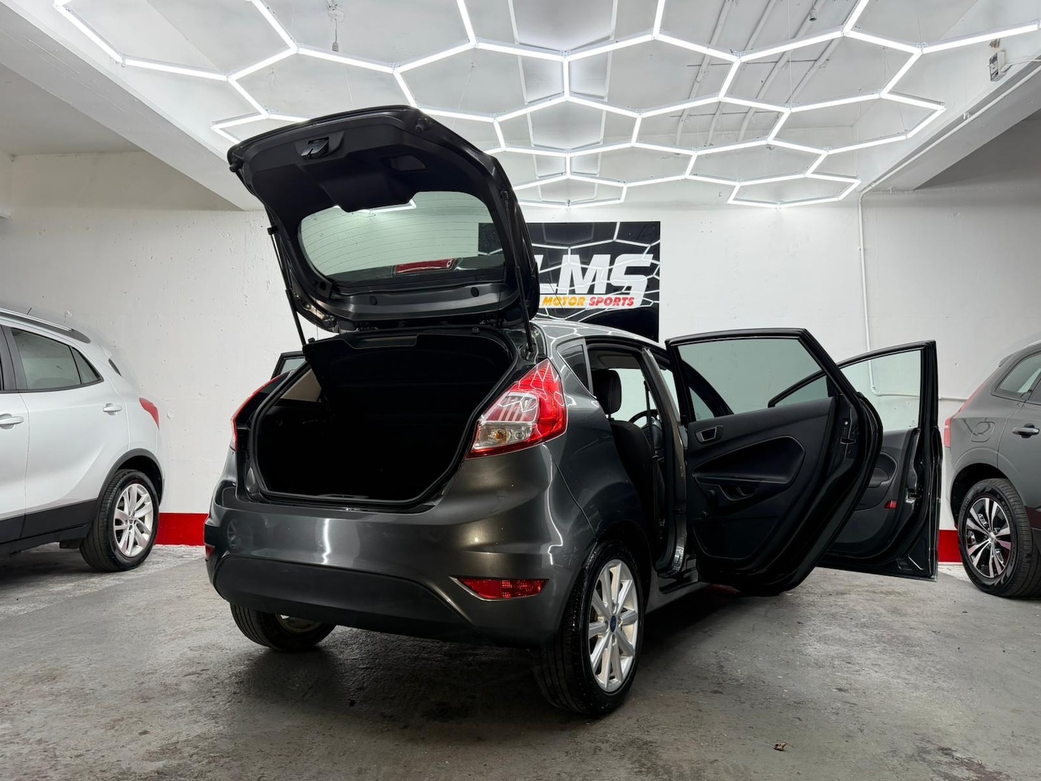 Used Ford Fiesta 2017 for sale - 77233606: Photo 58