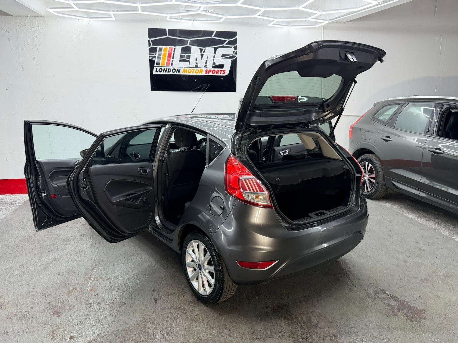 Used Ford Fiesta 2017 for sale - 77233606: Photo 74