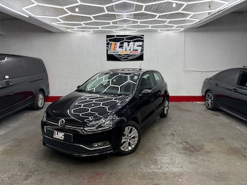 Used Volkswagen Polo 2015 for sale - 79594949: Photo