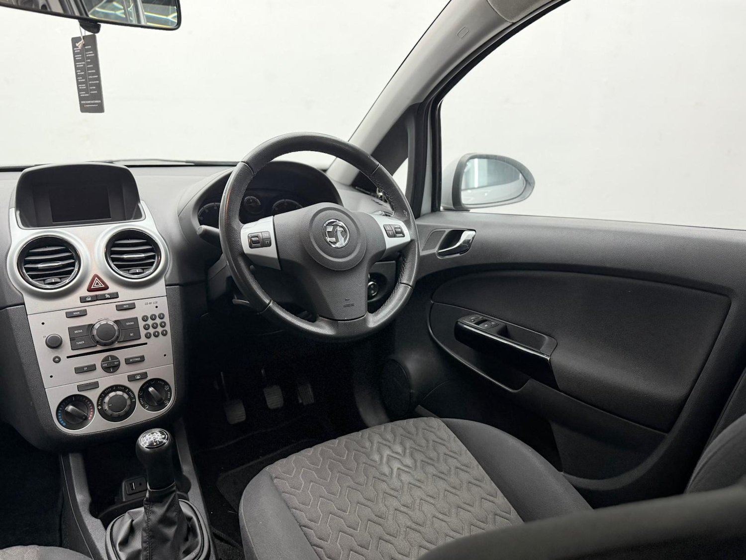 Used Vauxhall Corsa 2013 for sale - 77061302: Photo 41