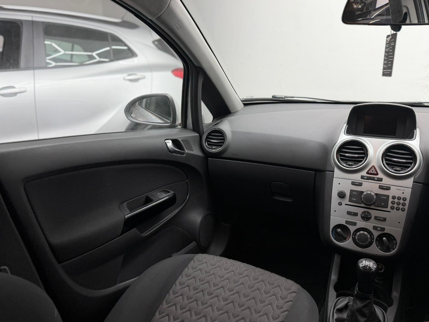 Used Vauxhall Corsa 2013 for sale - 77061302: Photo 50