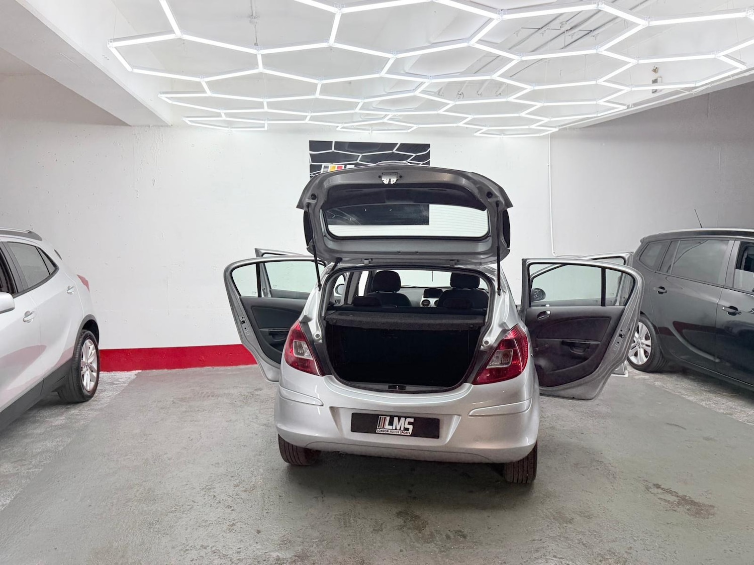 Used Vauxhall Corsa 2013 for sale - 77061302: Photo 94