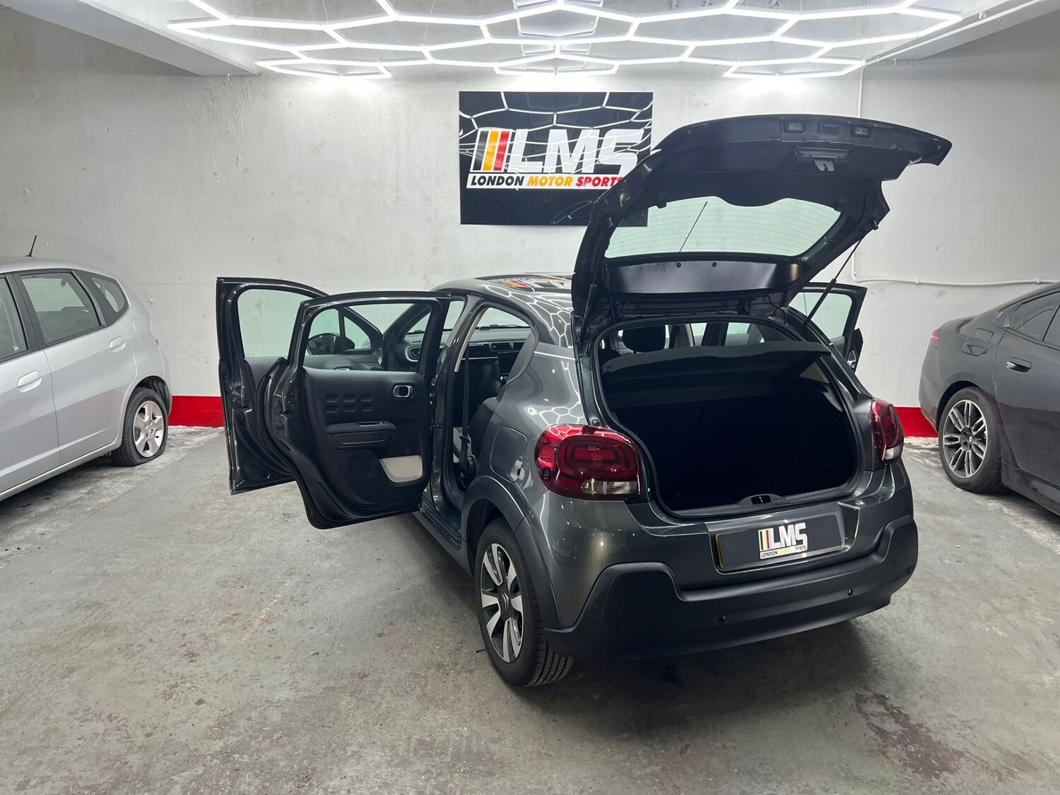 Used Citroen C3 2017 for sale - 77762643: Photo 96