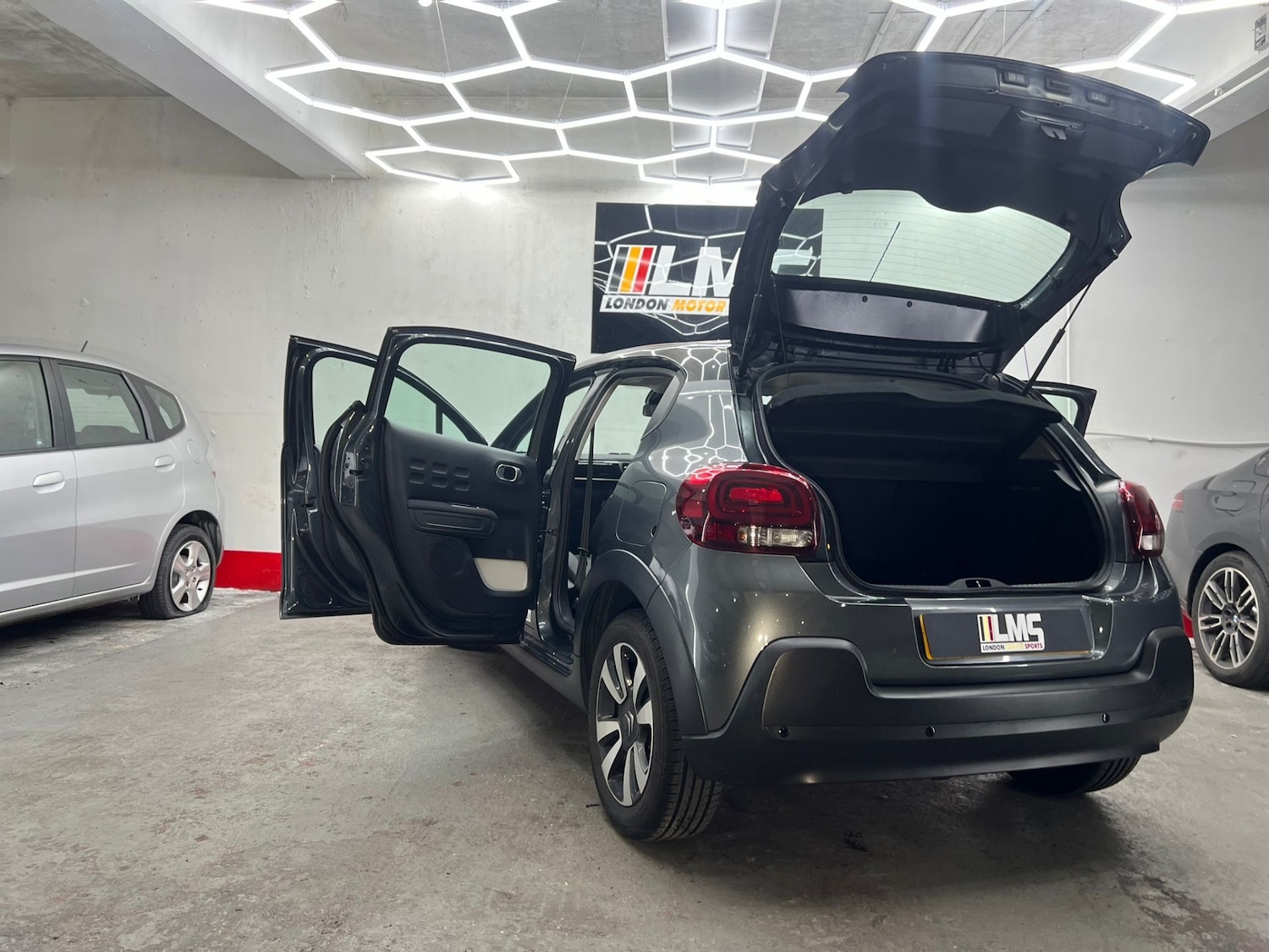 Used Citroen C3 2017 for sale - 77762643: Photo 97