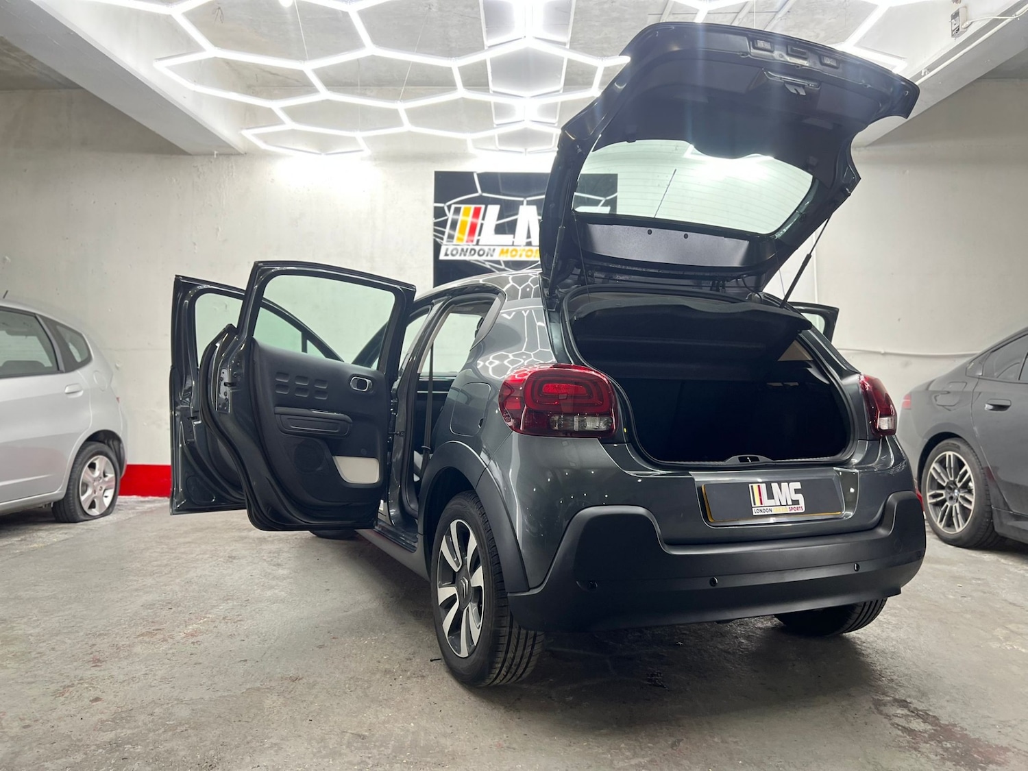 Used Citroen C3 2017 for sale - 77762643: Photo 99