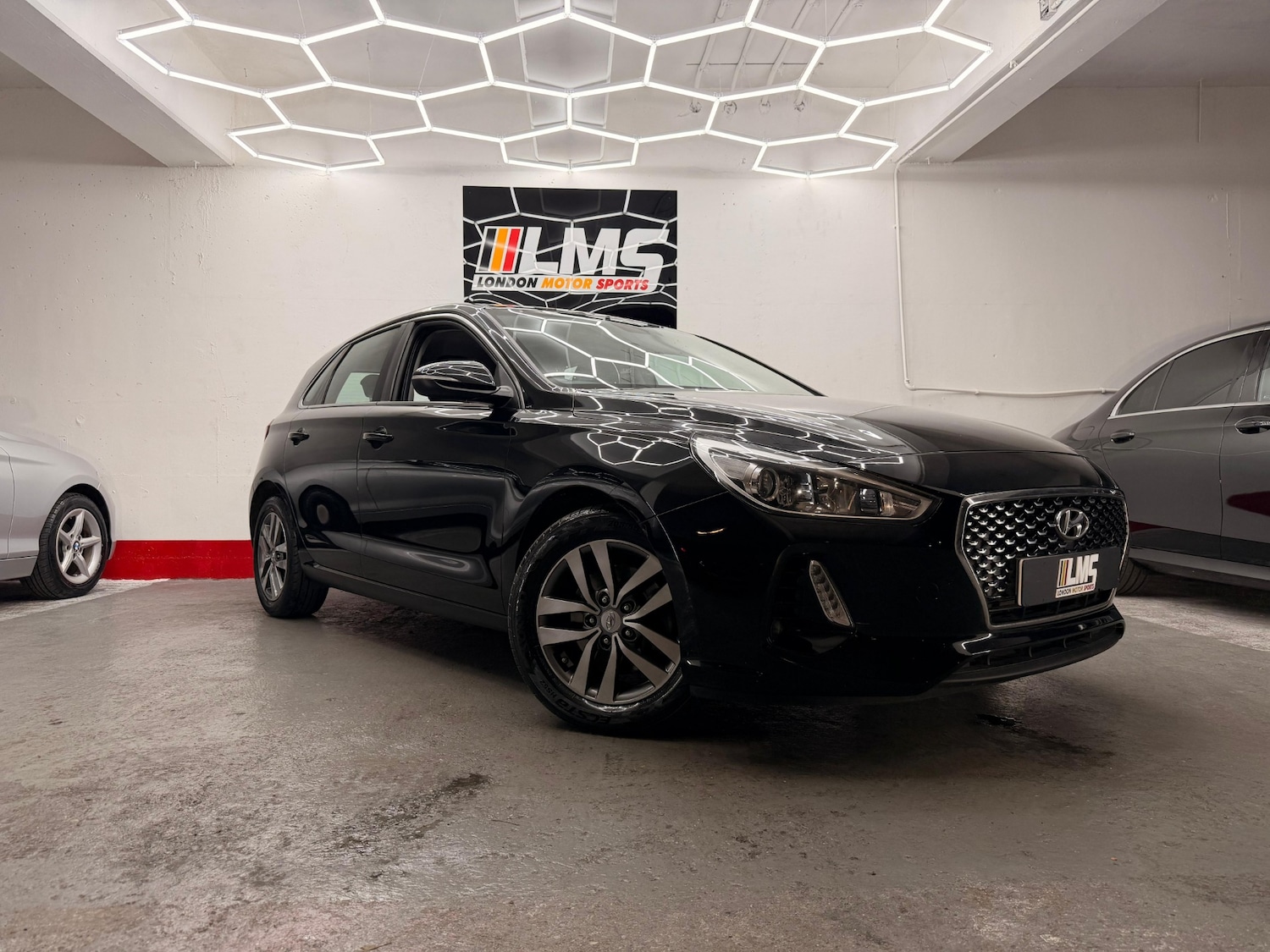 Used Hyundai i30 2018 for sale - 76036487: Photo 14