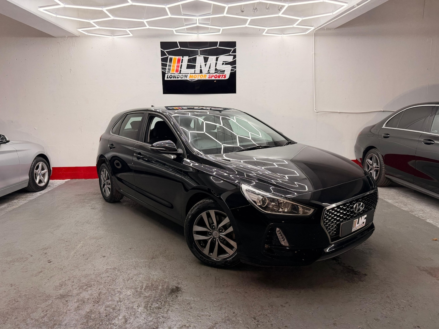 Used Hyundai i30 2018 for sale - 76036487: Photo 15