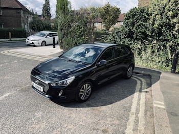 Used Hyundai i30 2018 for sale - 76036487: Photo