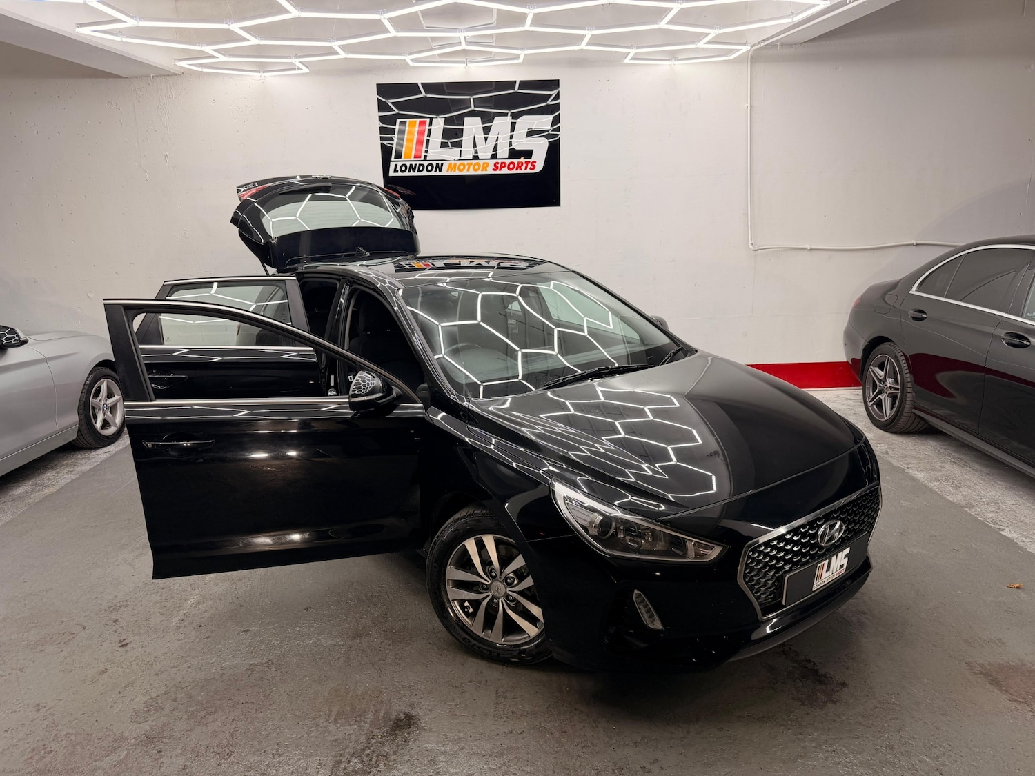 Used Hyundai i30 2018 for sale - 76036487: Photo 21