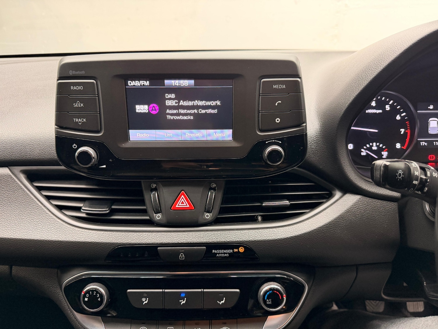 Used Hyundai i30 2018 for sale - 76036487: Photo 35