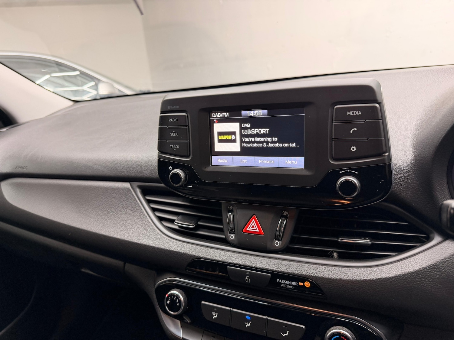 Used Hyundai i30 2018 for sale - 76036487: Photo 36