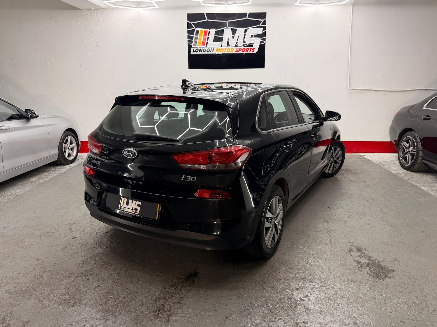 Used Hyundai i30 2018 for sale - 76036487: Photo 49