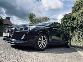 Used Hyundai i30 2018 for sale - 76036487: Photo