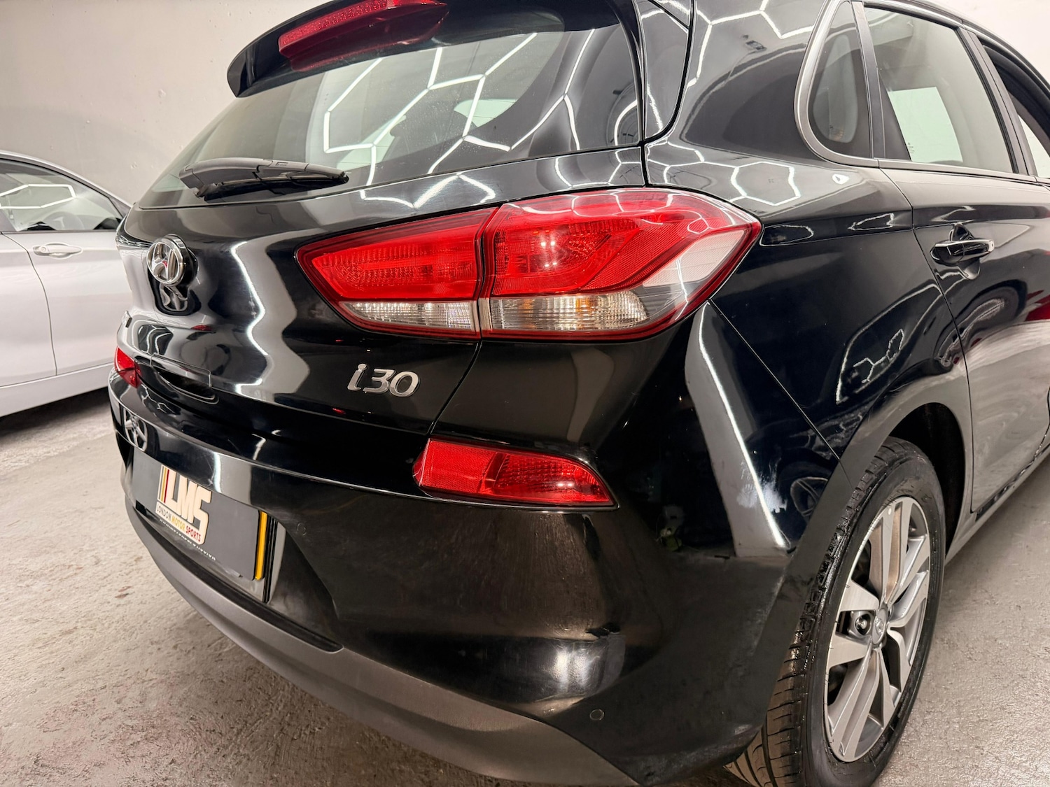 Used Hyundai i30 2018 for sale - 76036487: Photo 50