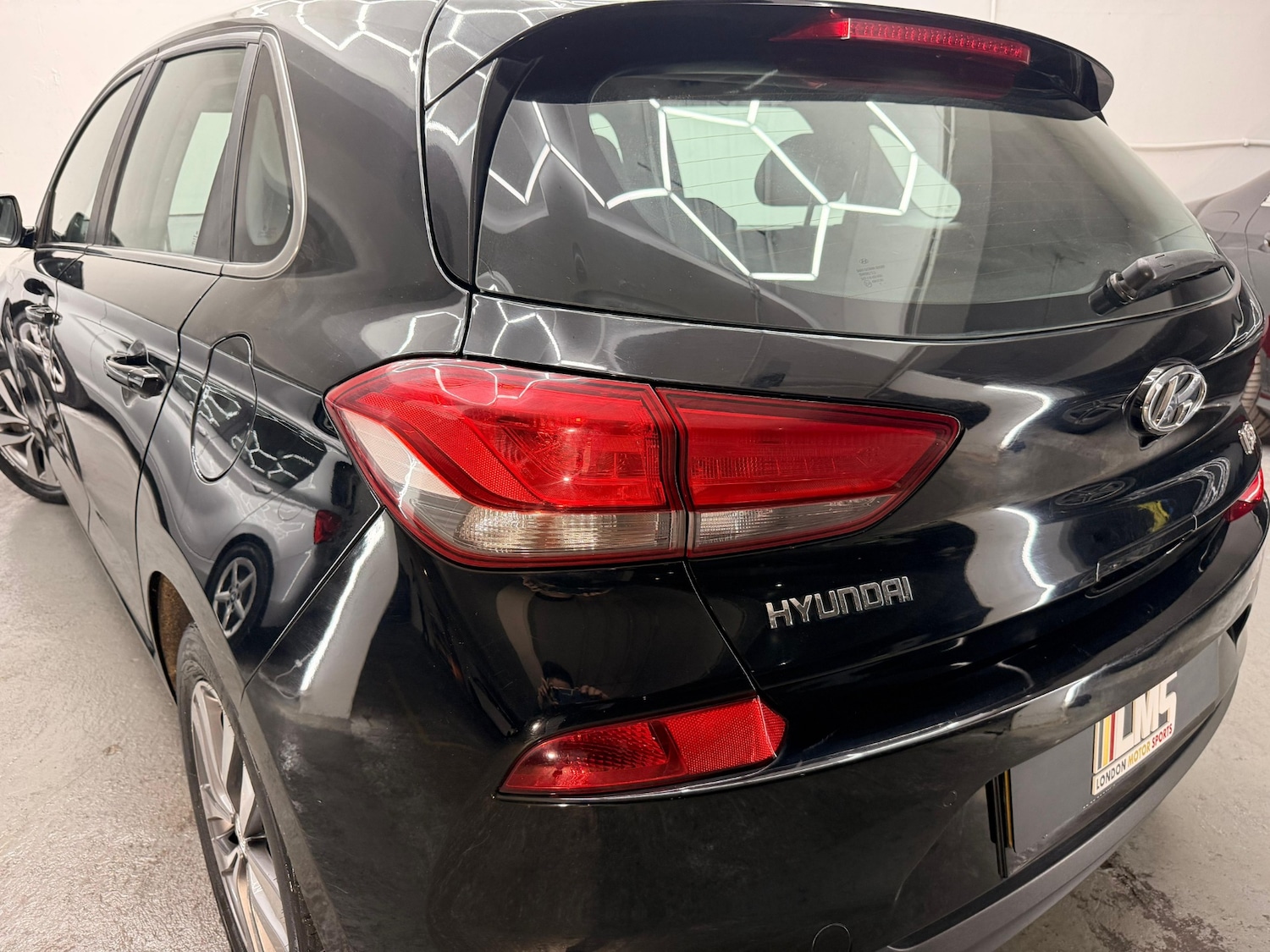 Used Hyundai i30 2018 for sale - 76036487: Photo 60
