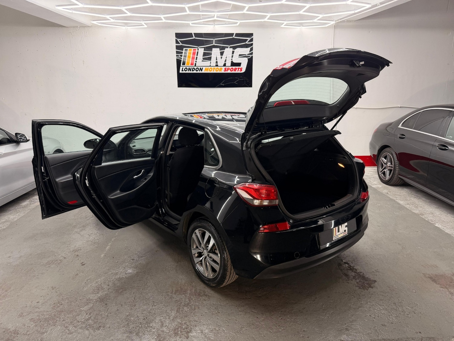Used Hyundai i30 2018 for sale - 76036487: Photo 62