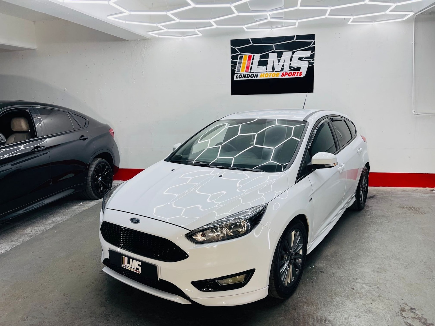 Used Ford Focus 2017 for sale - 76340391: Photo 1