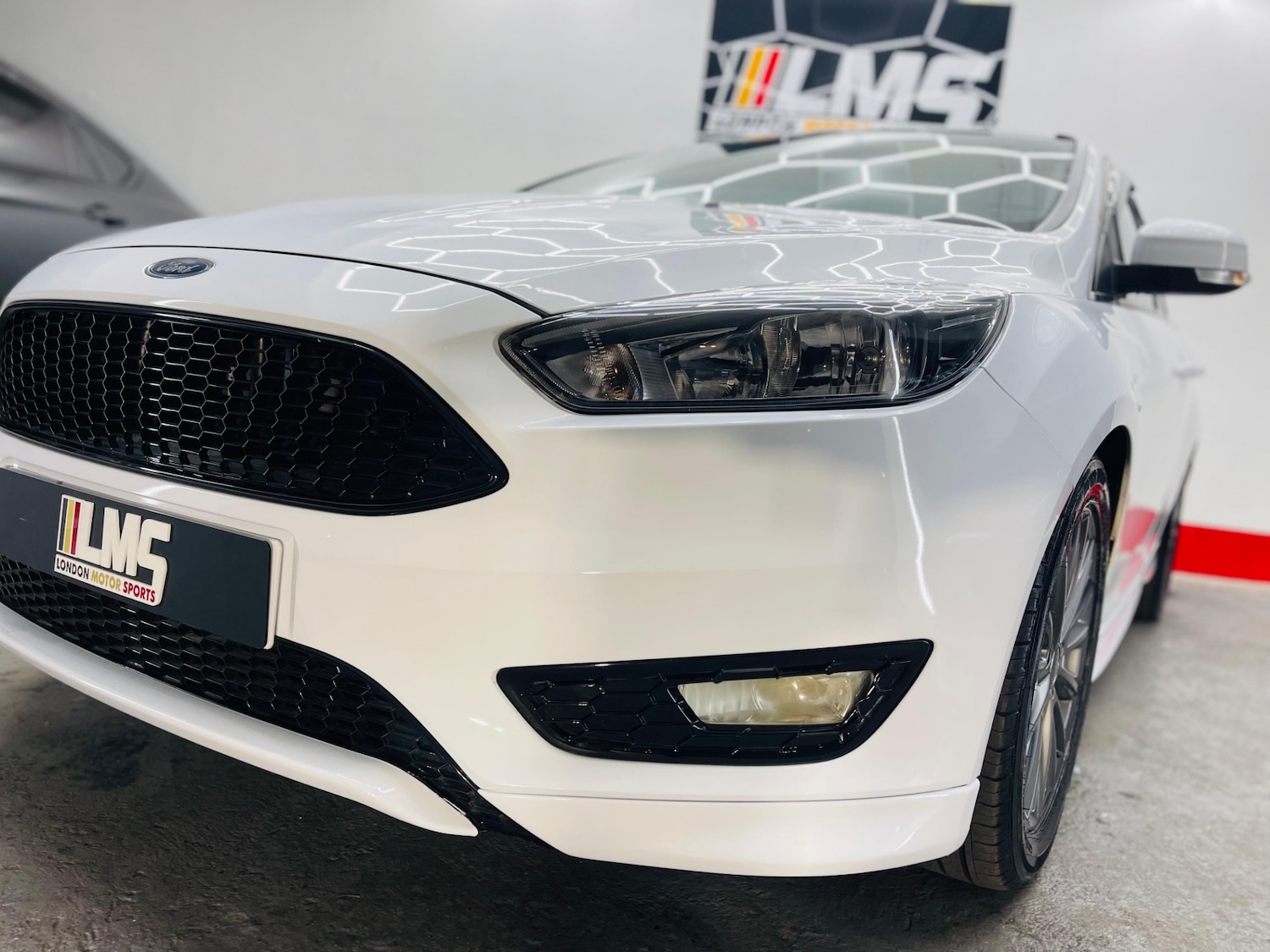 Used Ford Focus 2017 for sale - 76340391: Photo 10