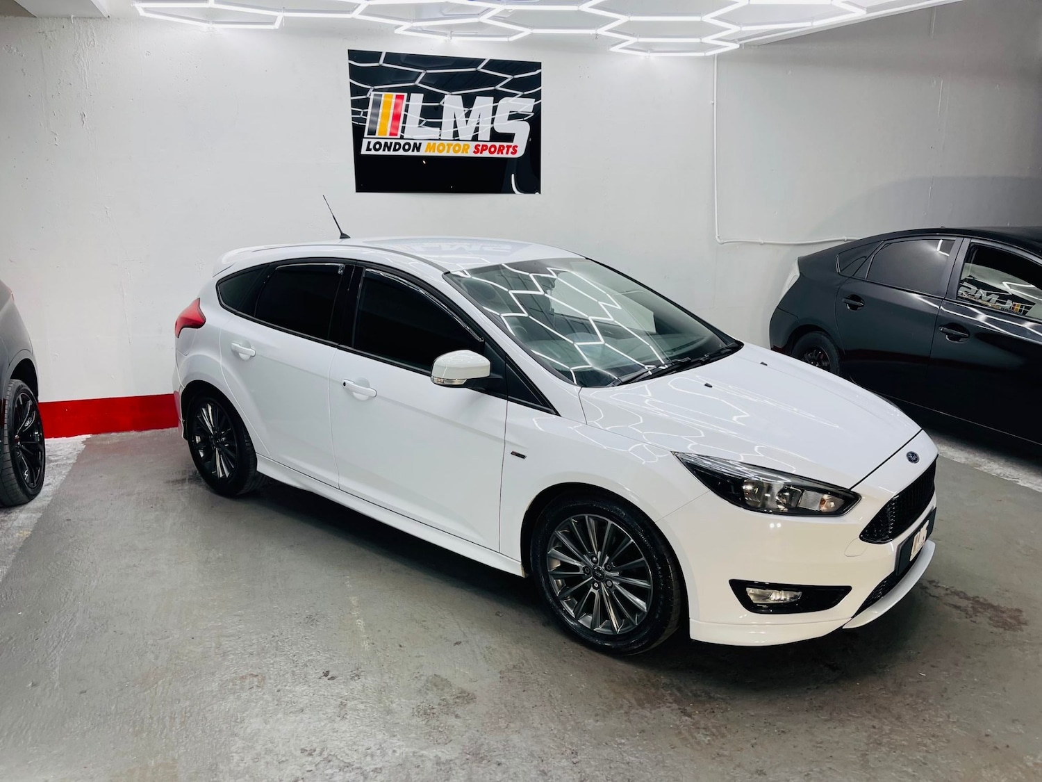 Used Ford Focus 2017 for sale - 76340391: Photo 15