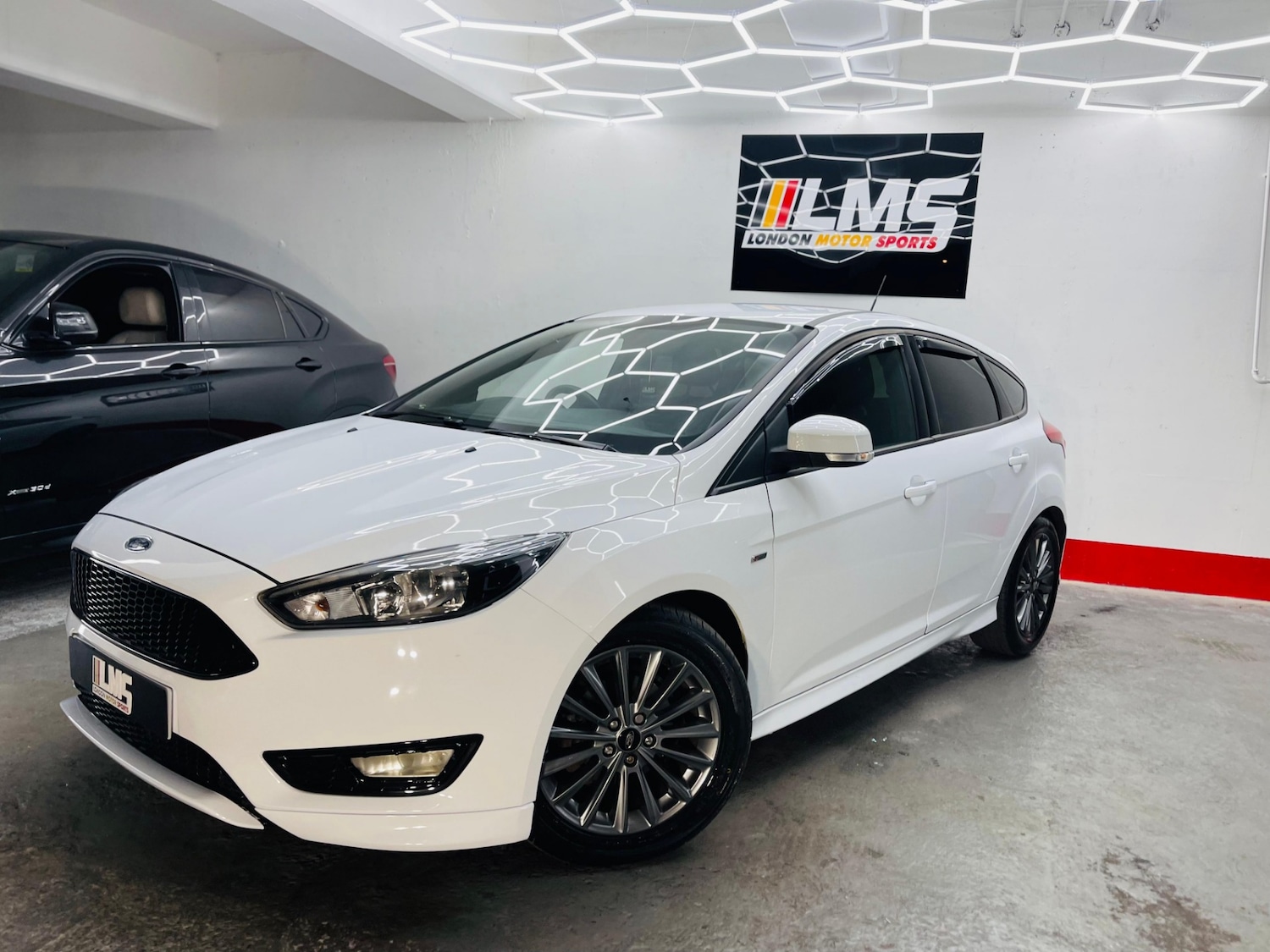 Used Ford Focus 2017 for sale - 76340391: Photo 6