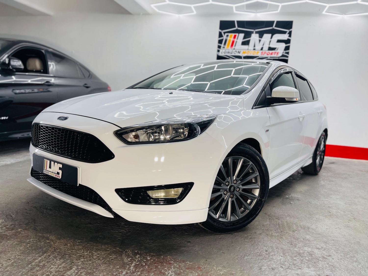 Used Ford Focus 2017 for sale - 76340391: Photo 7