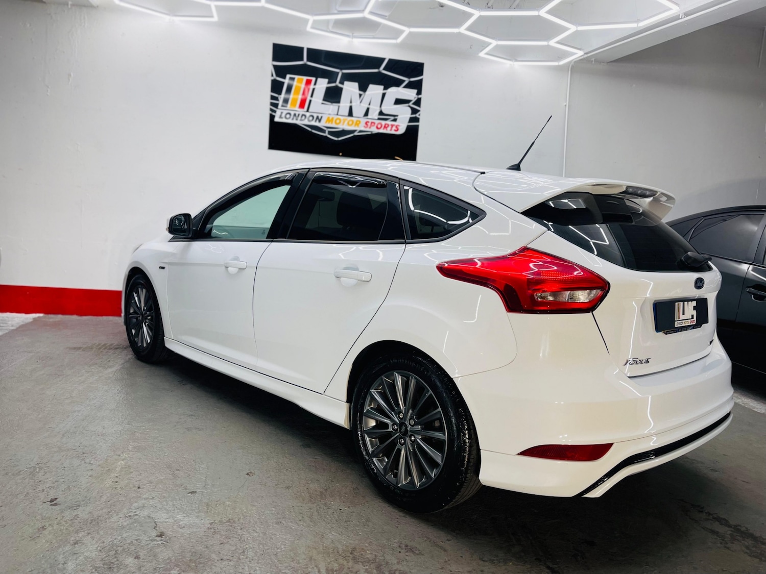 Used Ford Focus 2017 for sale - 76340391: Photo 76