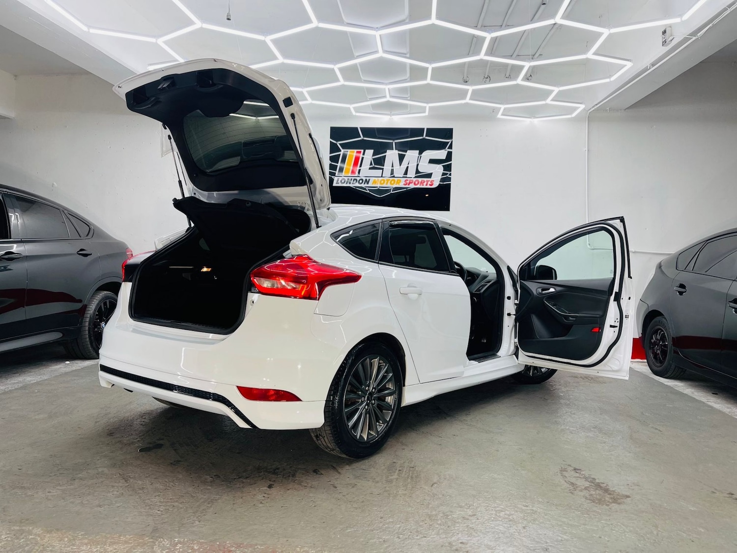 Used Ford Focus 2017 for sale - 76340391: Photo 98