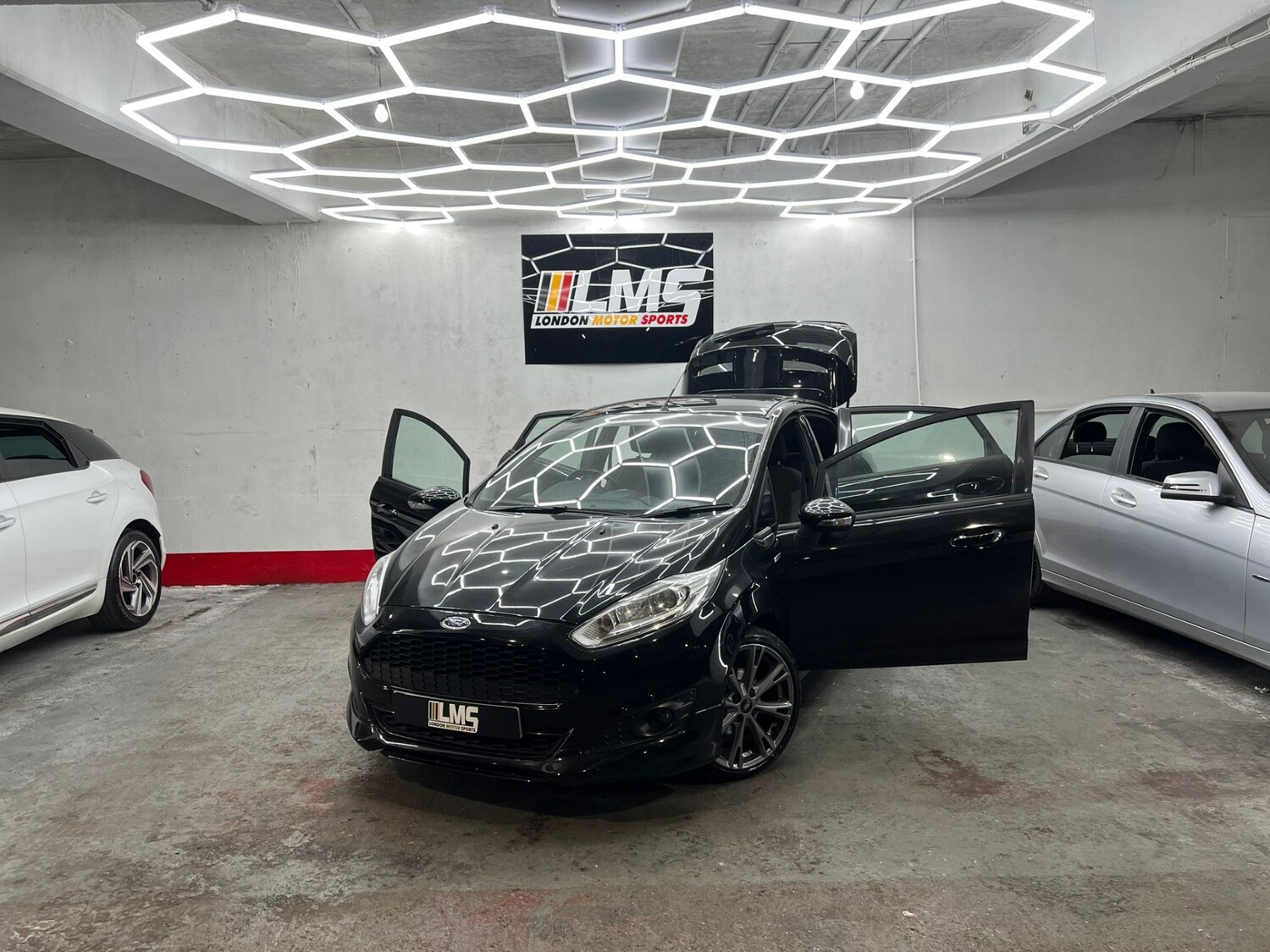 Used Ford Fiesta 2016 for sale - 77901739: Photo 25