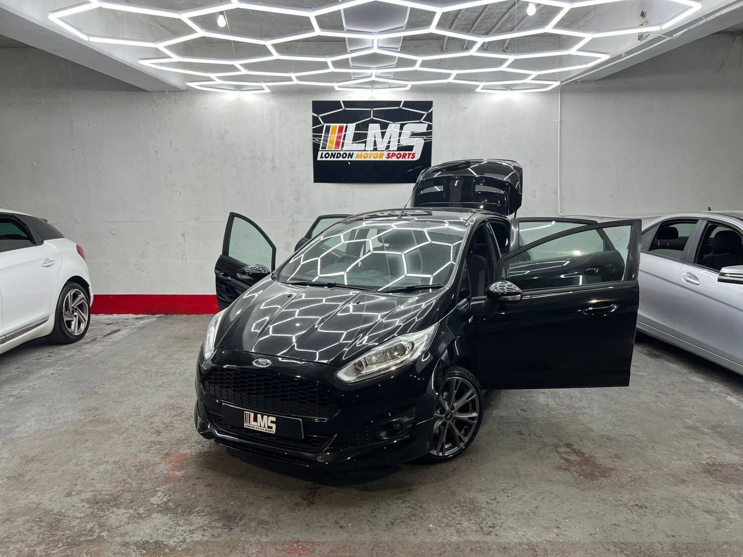 Used Ford Fiesta 2016 for sale - 77901739: Photo 26