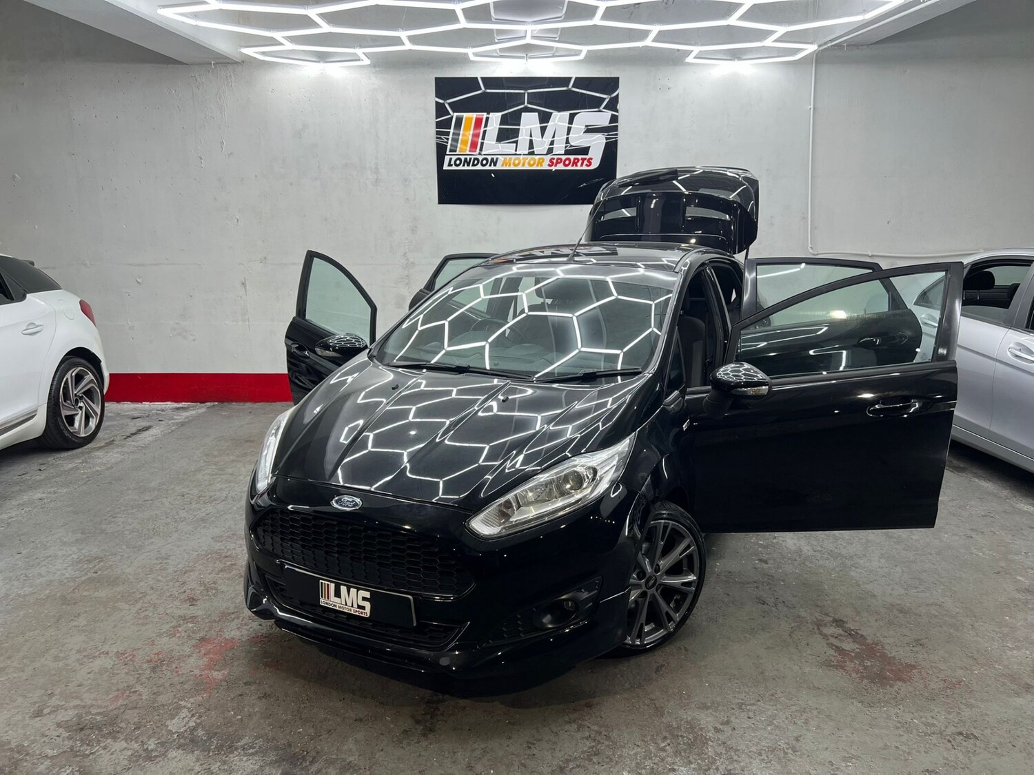 Used Ford Fiesta 2016 for sale - 77901739: Photo 27