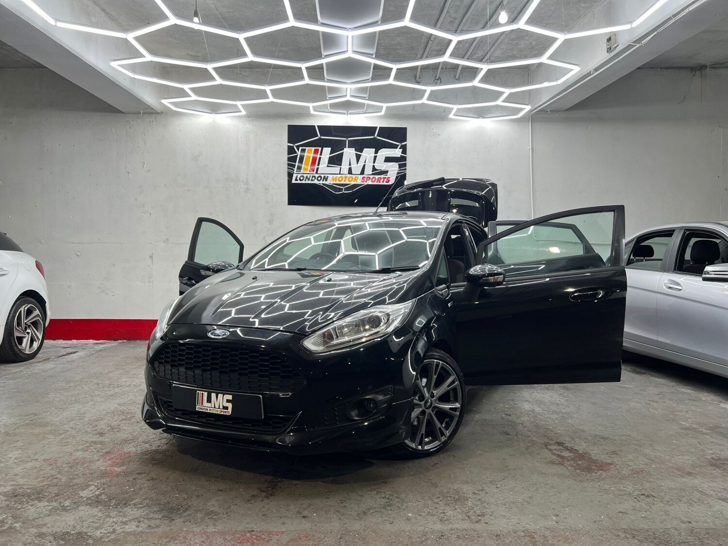 Used Ford Fiesta 2016 for sale - 77901739: Photo 29