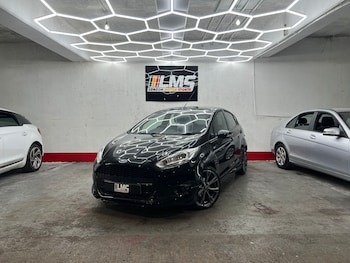 Used Ford Fiesta 2016 for sale - 77901739: Photo