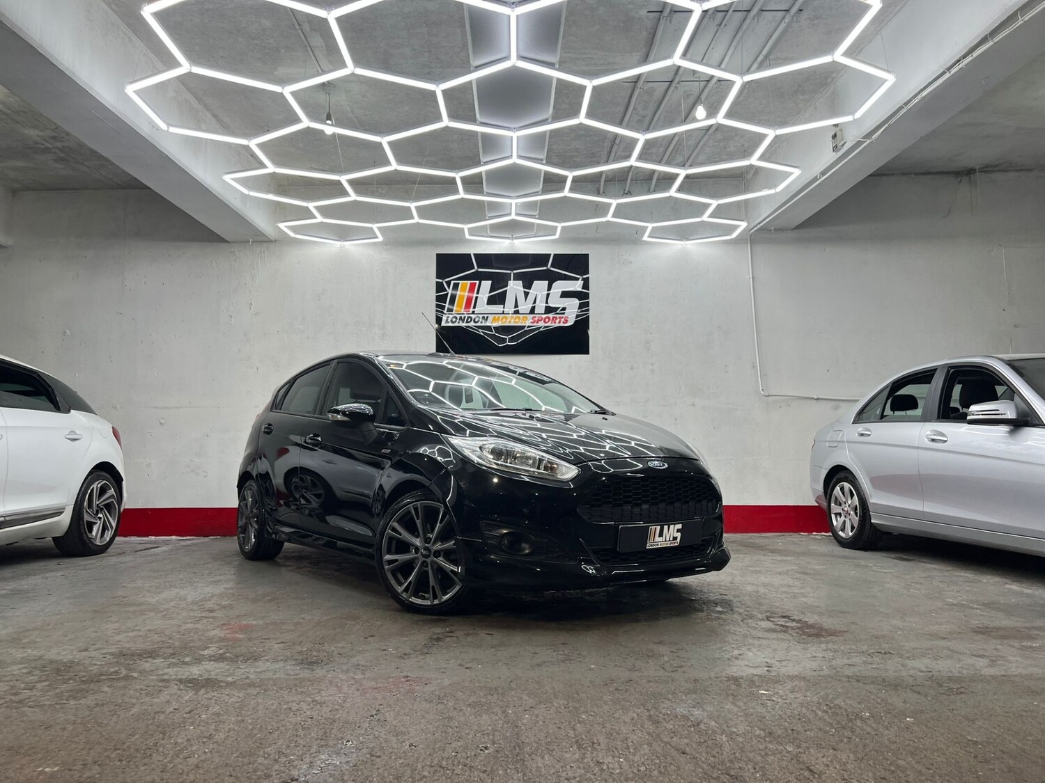 Used Ford Fiesta 2016 for sale - 77901739: Photo 38