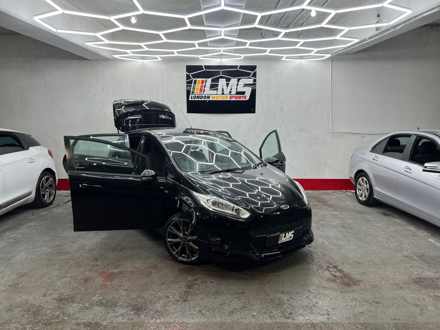 Used Ford Fiesta 2016 for sale - 77901739: Photo 57