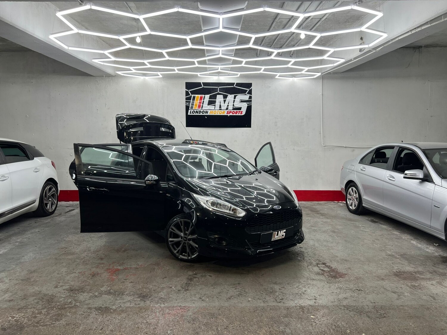 Used Ford Fiesta 2016 for sale - 77901739: Photo 58