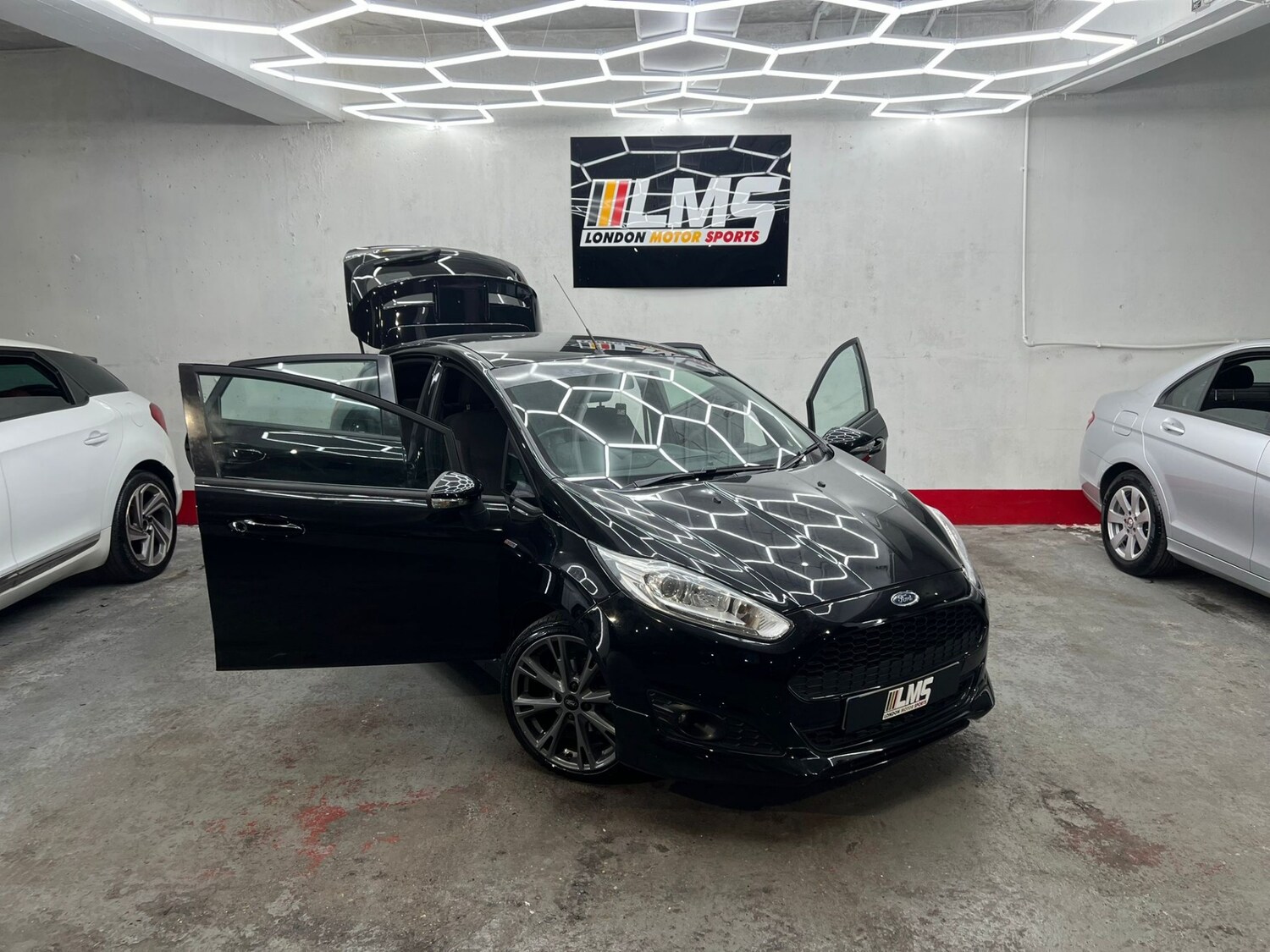 Used Ford Fiesta 2016 for sale - 77901739: Photo 59