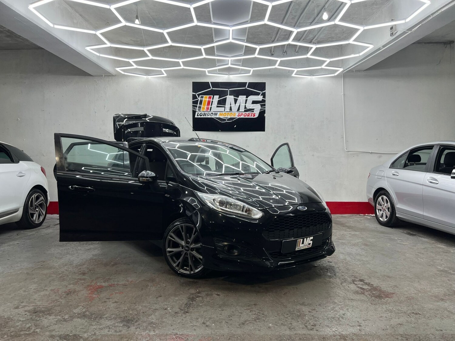 Used Ford Fiesta 2016 for sale - 77901739: Photo 61