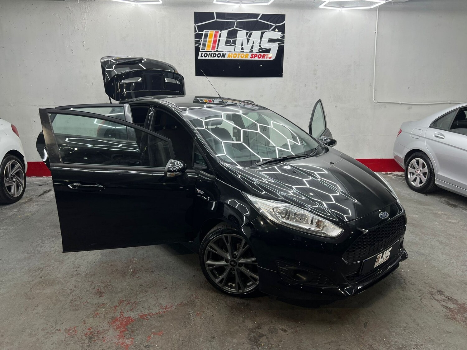 Used Ford Fiesta 2016 for sale - 77901739: Photo 62