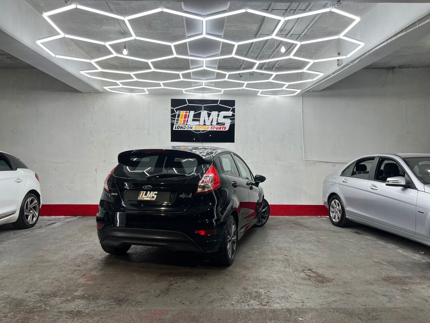 Used Ford Fiesta 2016 for sale - 77901739: Photo 86