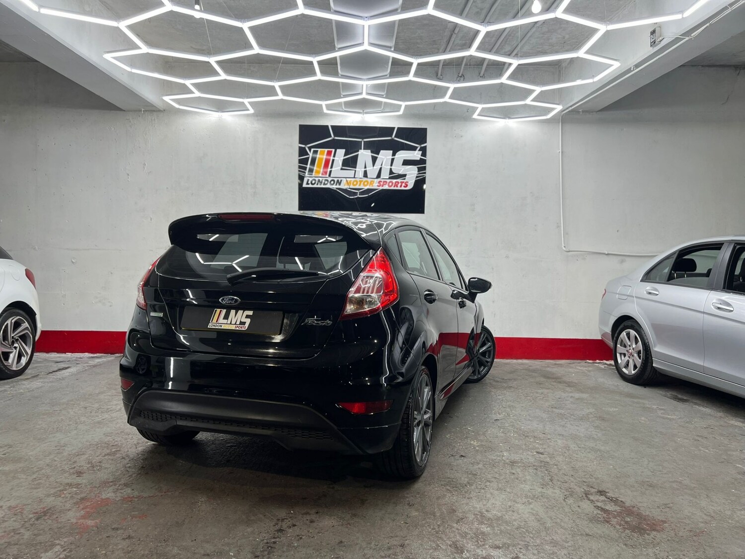 Used Ford Fiesta 2016 for sale - 77901739: Photo 90