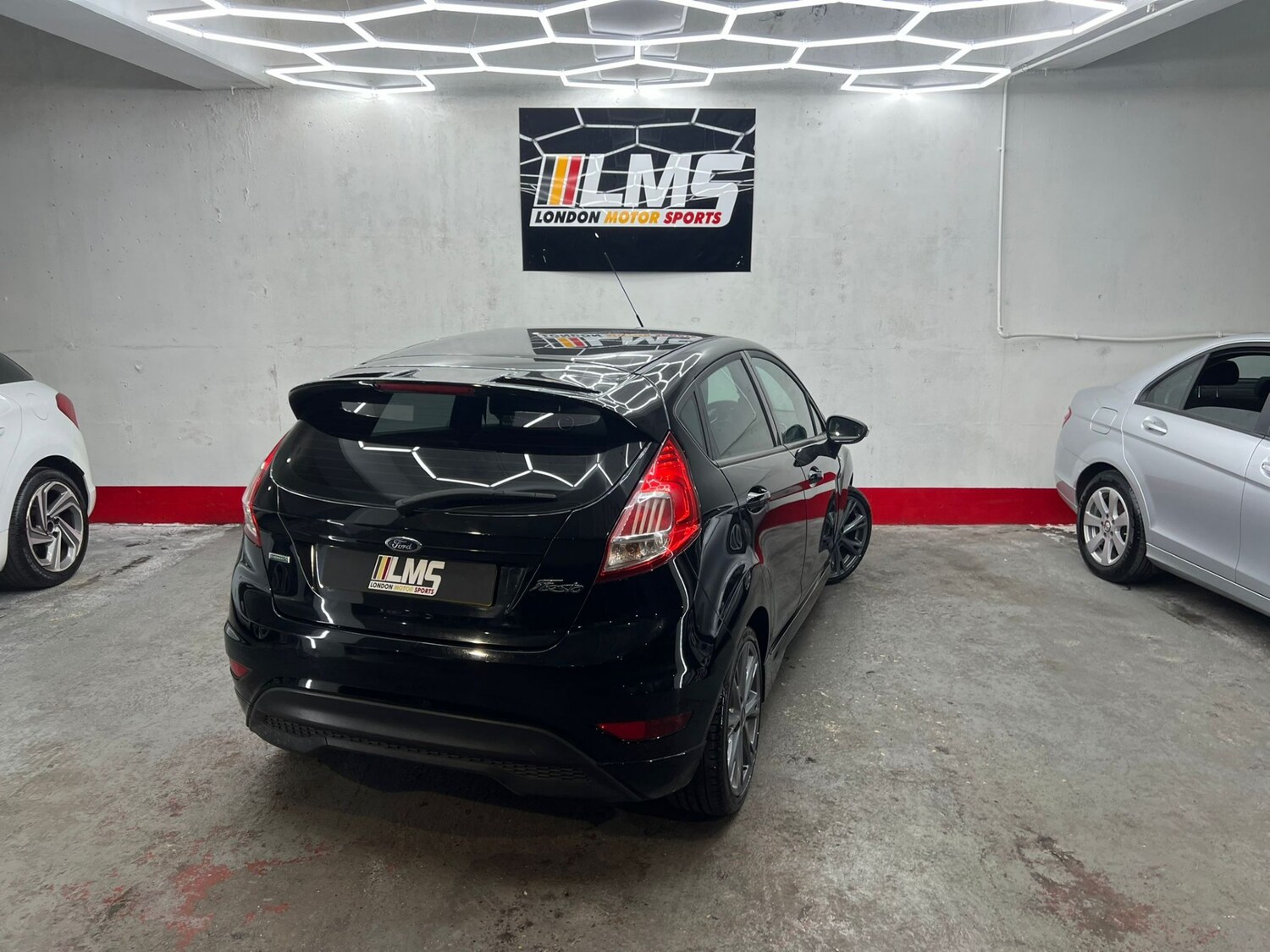 Used Ford Fiesta 2016 for sale - 77901739: Photo 92