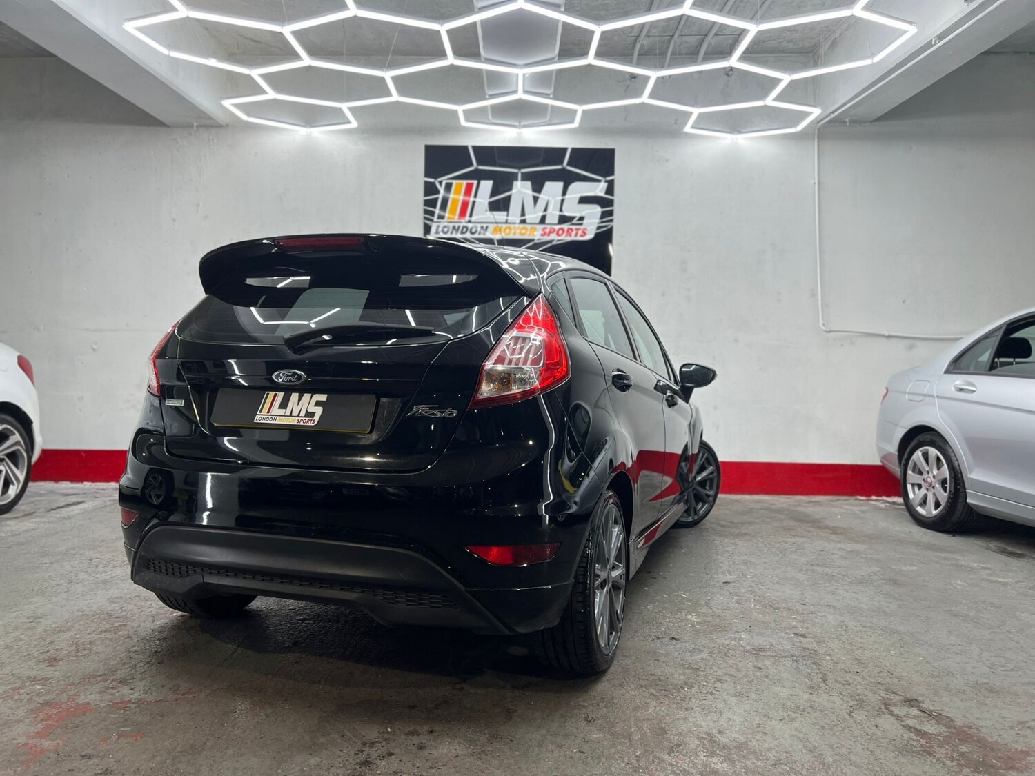 Used Ford Fiesta 2016 for sale - 77901739: Photo 93