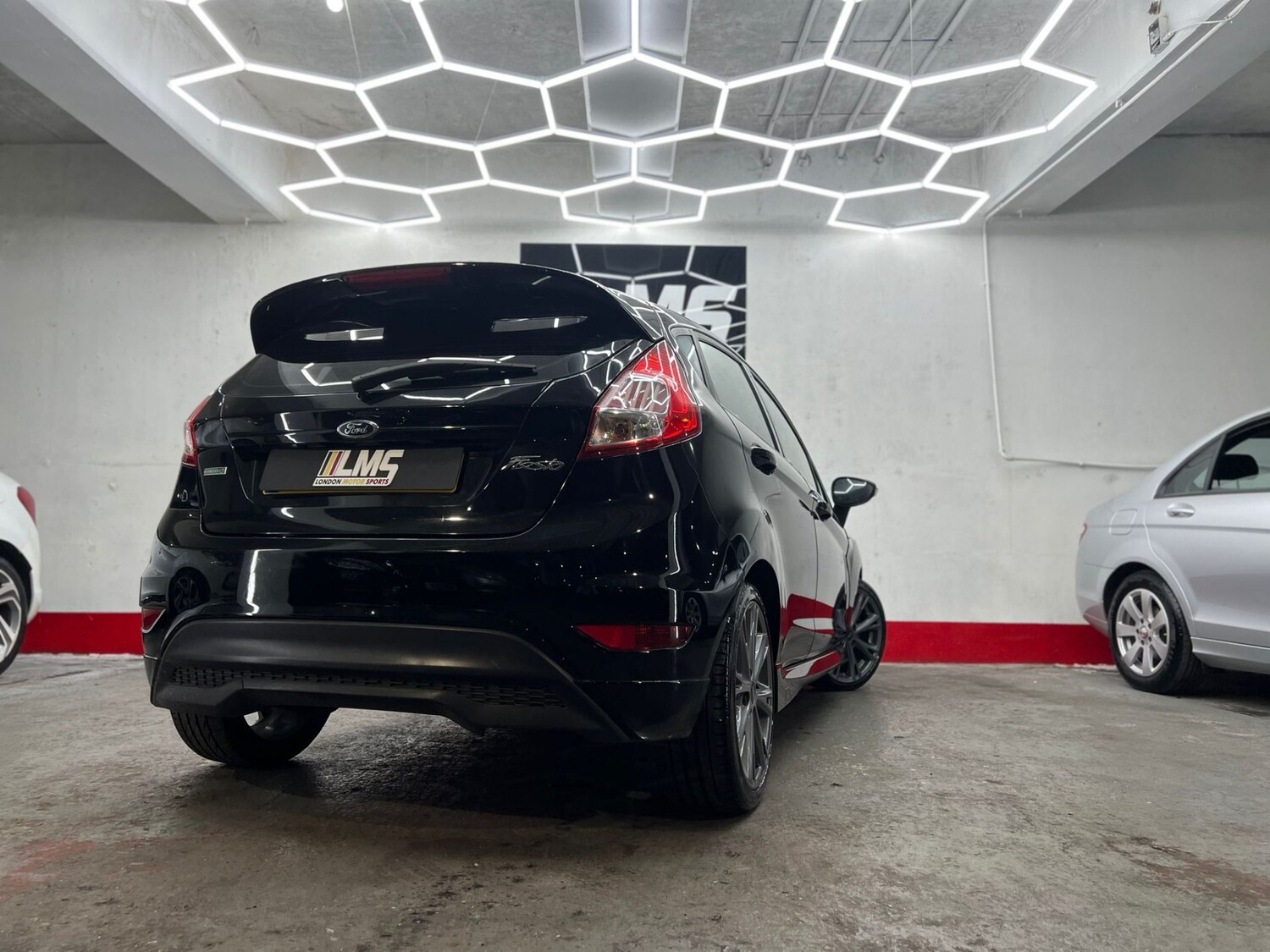 Used Ford Fiesta 2016 for sale - 77901739: Photo 95