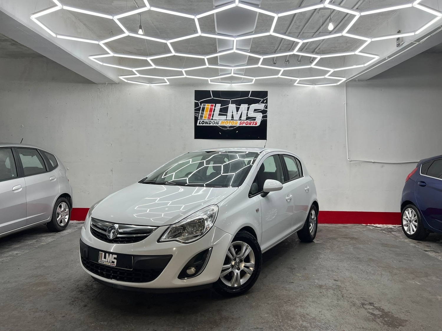 Used Vauxhall Corsa 2012 for sale - 77745933: Photo 3