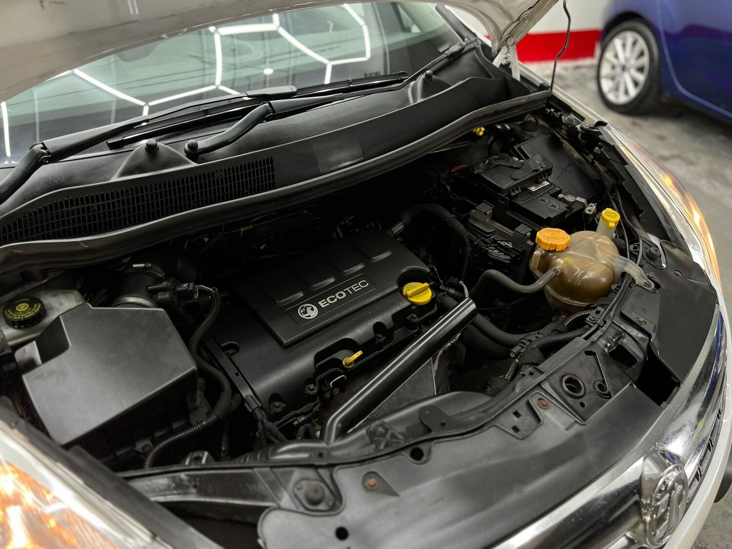 Used Vauxhall Corsa 2012 for sale - 77745933: Photo 43