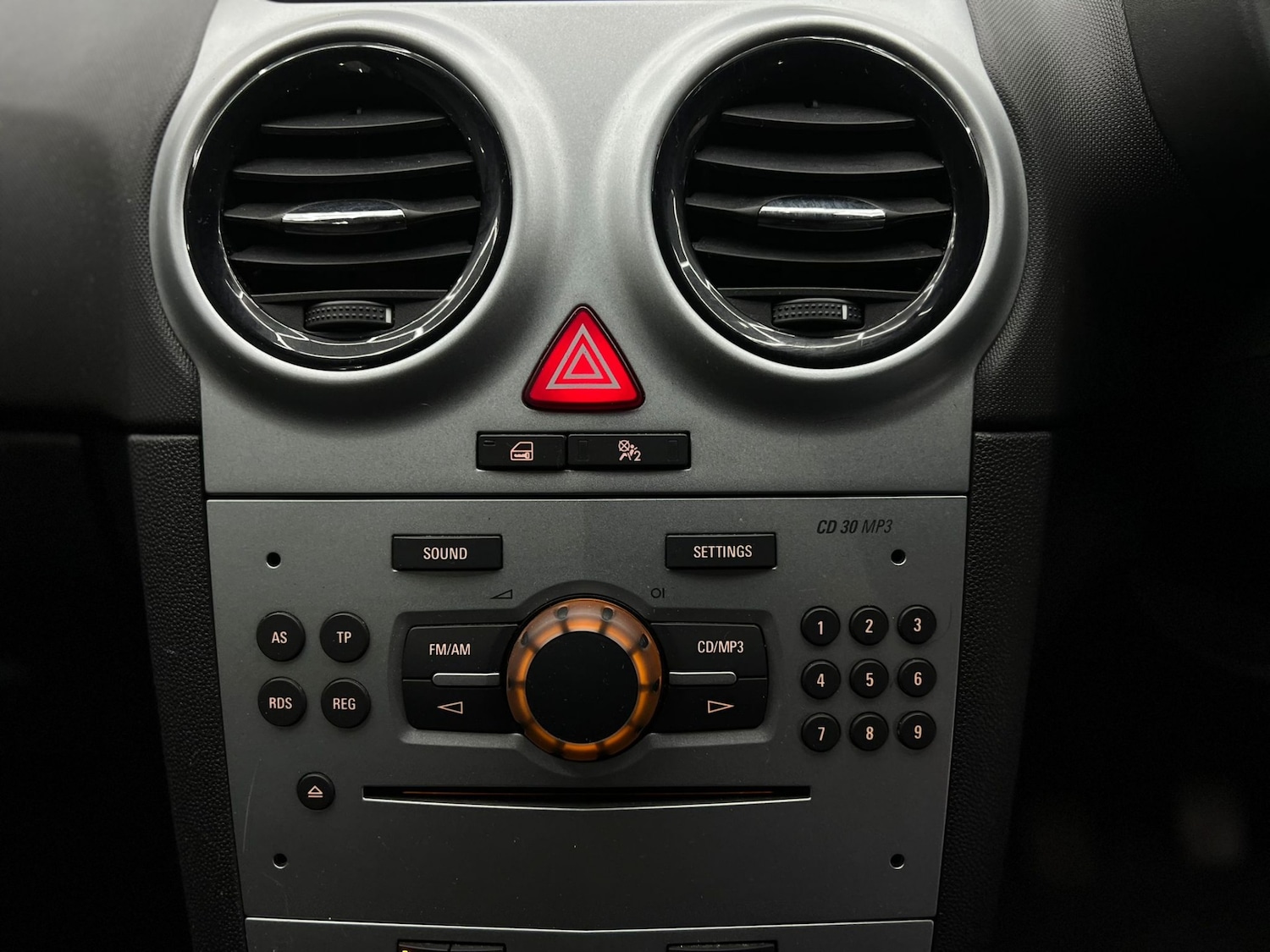 Used Vauxhall Corsa 2012 for sale - 77745933: Photo 58