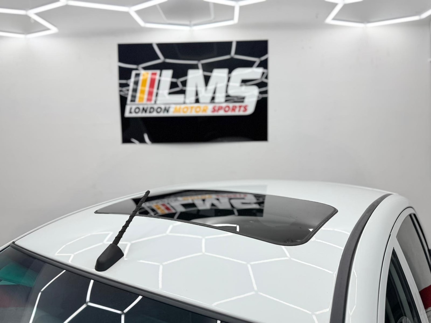 Used Hyundai i10 2011 for sale - 76747994: Photo 14