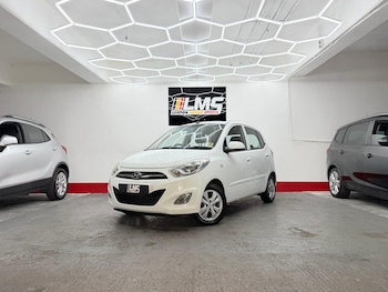 Used Hyundai i10 2011 for sale - 76747994: Photo