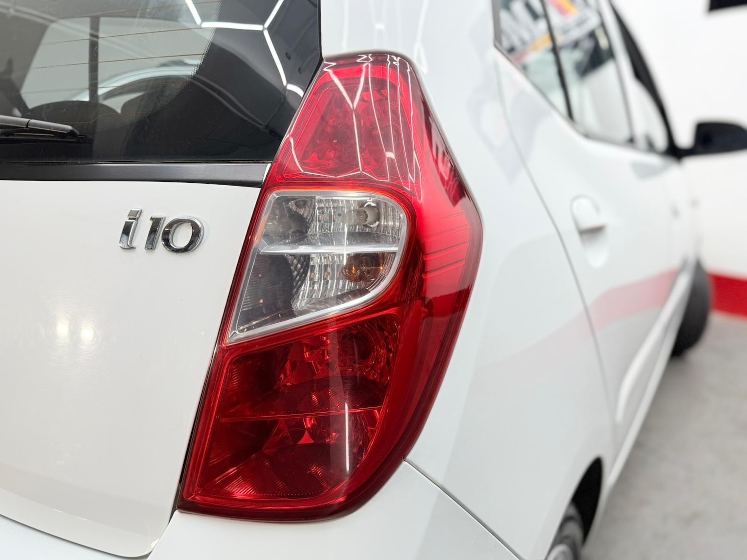 Used Hyundai i10 2011 for sale - 76747994: Photo 56