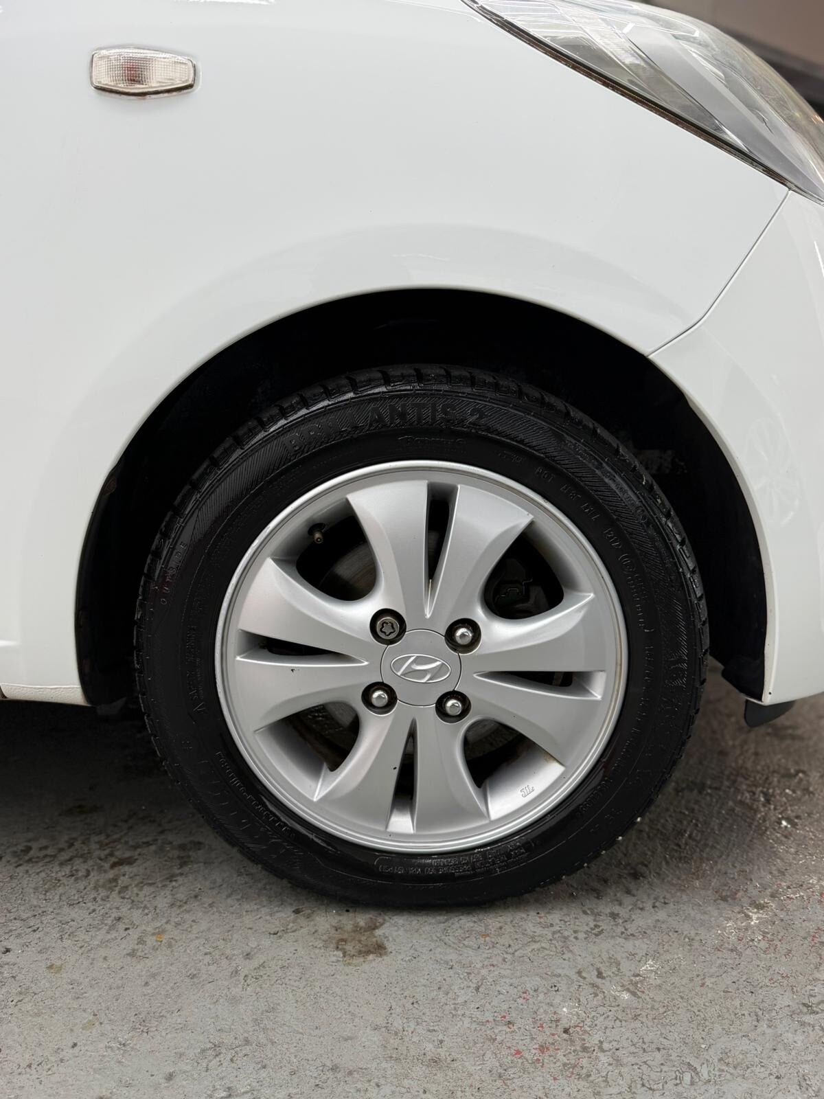 Used Hyundai i10 2011 for sale - 76747994: Photo 82